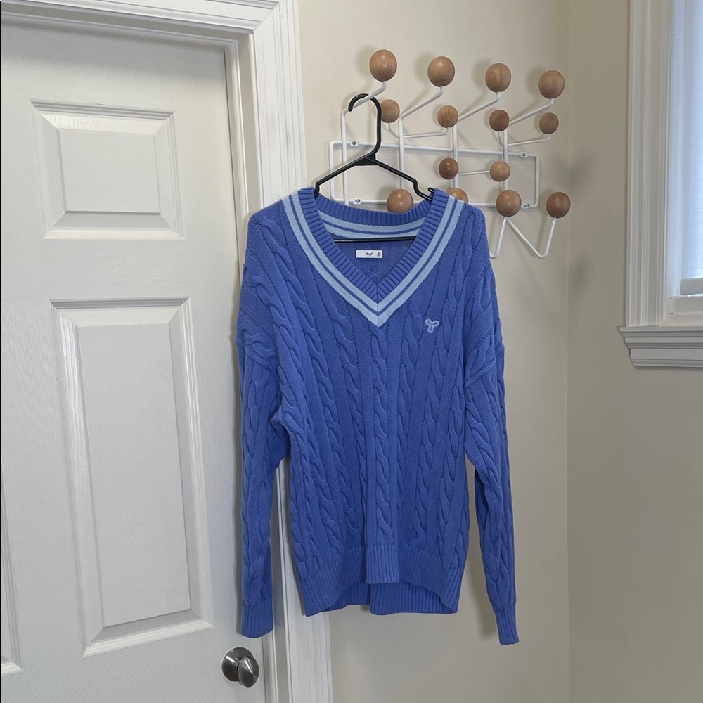 Aritzia - TNA Varsity Deep V Tennis Preppy Sweater  - Light PURPLE White - M